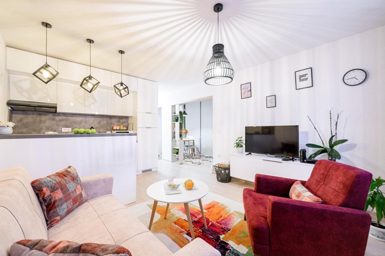 Apartment Una Alipasino With Two Bedrooms ซาราเยโว ภายนอก รูปภาพ