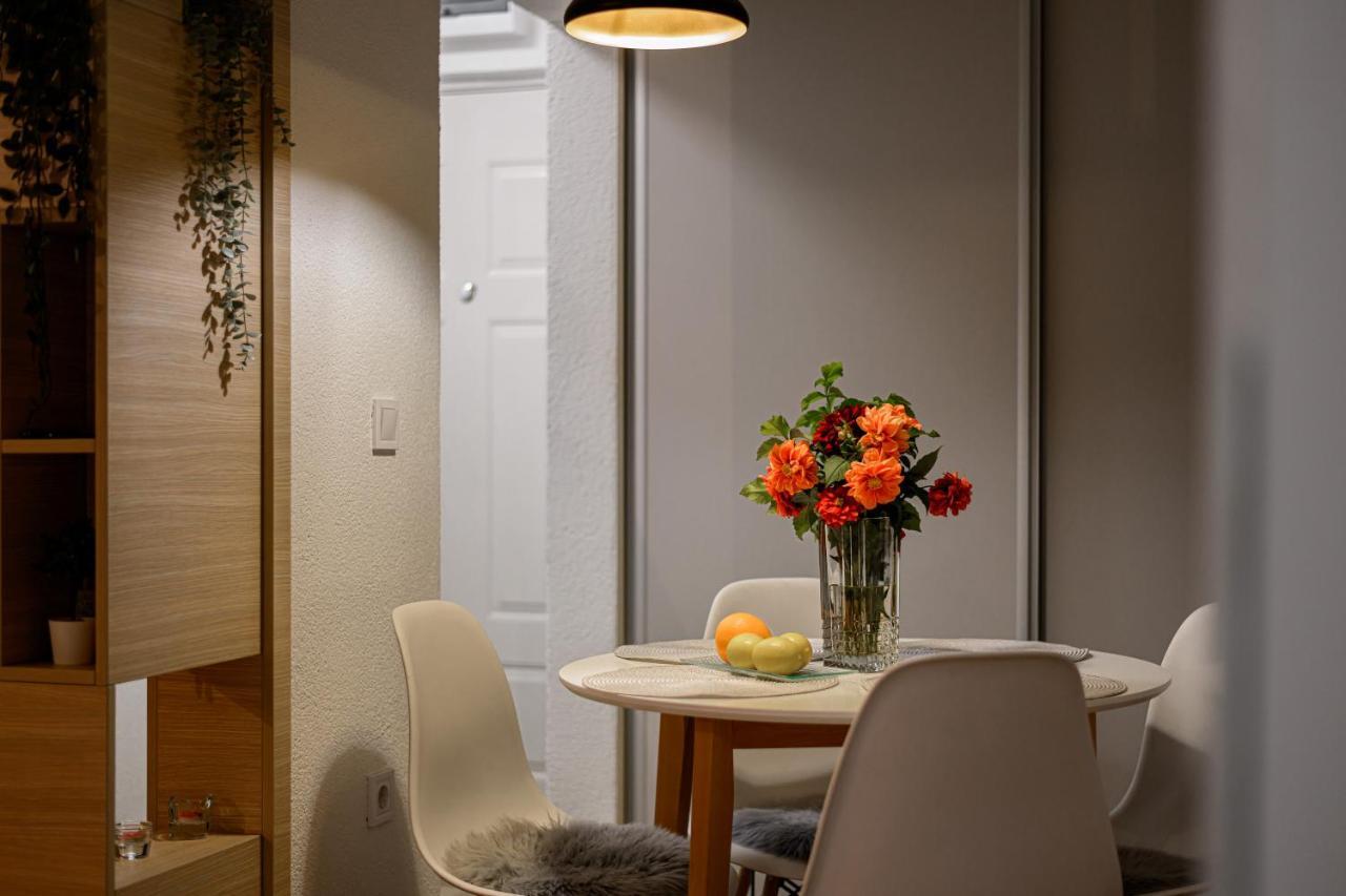 Apartment Una Alipasino With Two Bedrooms ซาราเยโว ภายนอก รูปภาพ