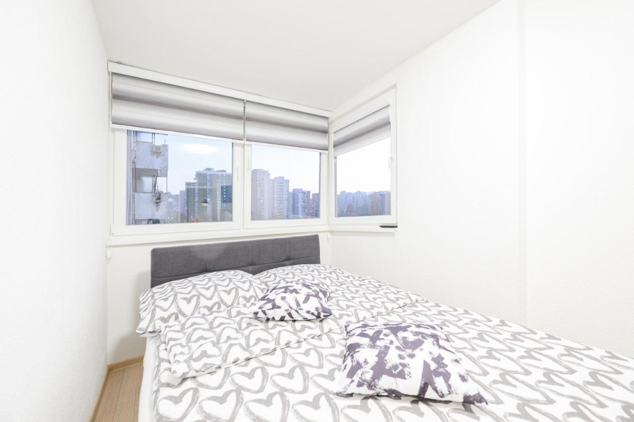 Apartment Una Alipasino With Two Bedrooms ซาราเยโว ภายนอก รูปภาพ