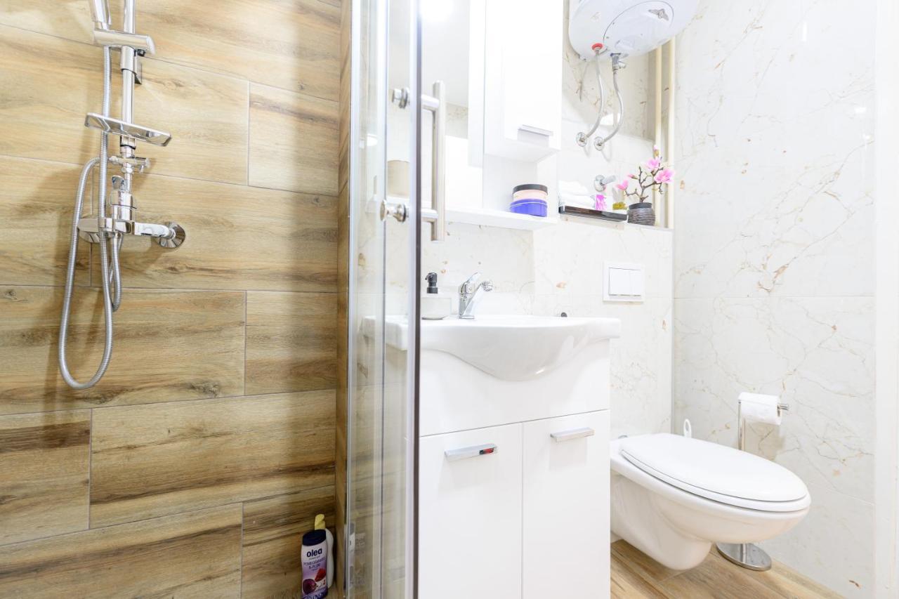 Apartment Una Alipasino With Two Bedrooms ซาราเยโว ภายนอก รูปภาพ