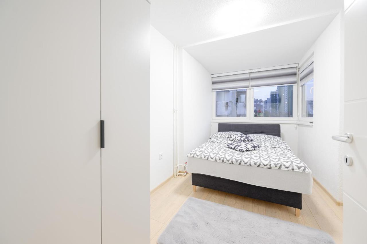Apartment Una Alipasino With Two Bedrooms ซาราเยโว ภายนอก รูปภาพ